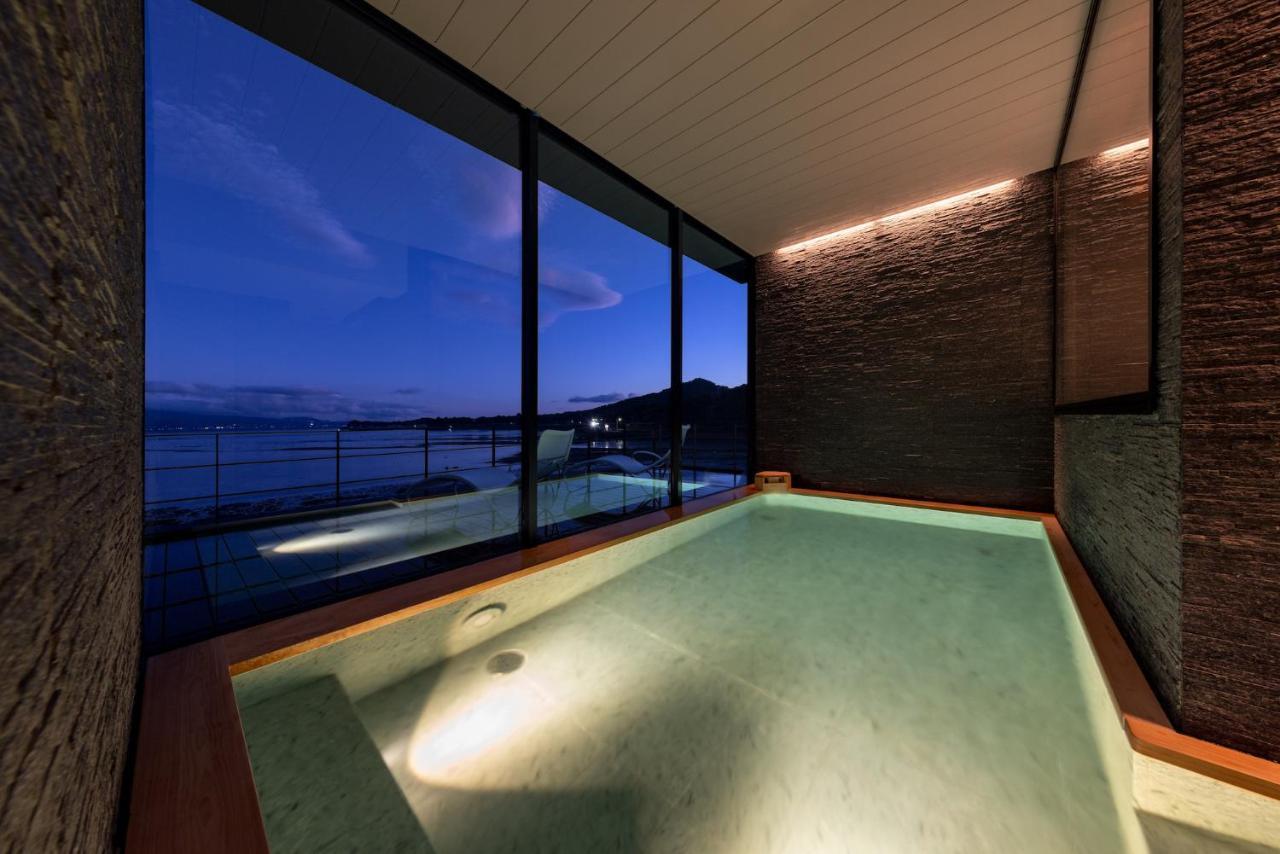 Tara Dakeonsen Kanigoten ภายนอก รูปภาพ