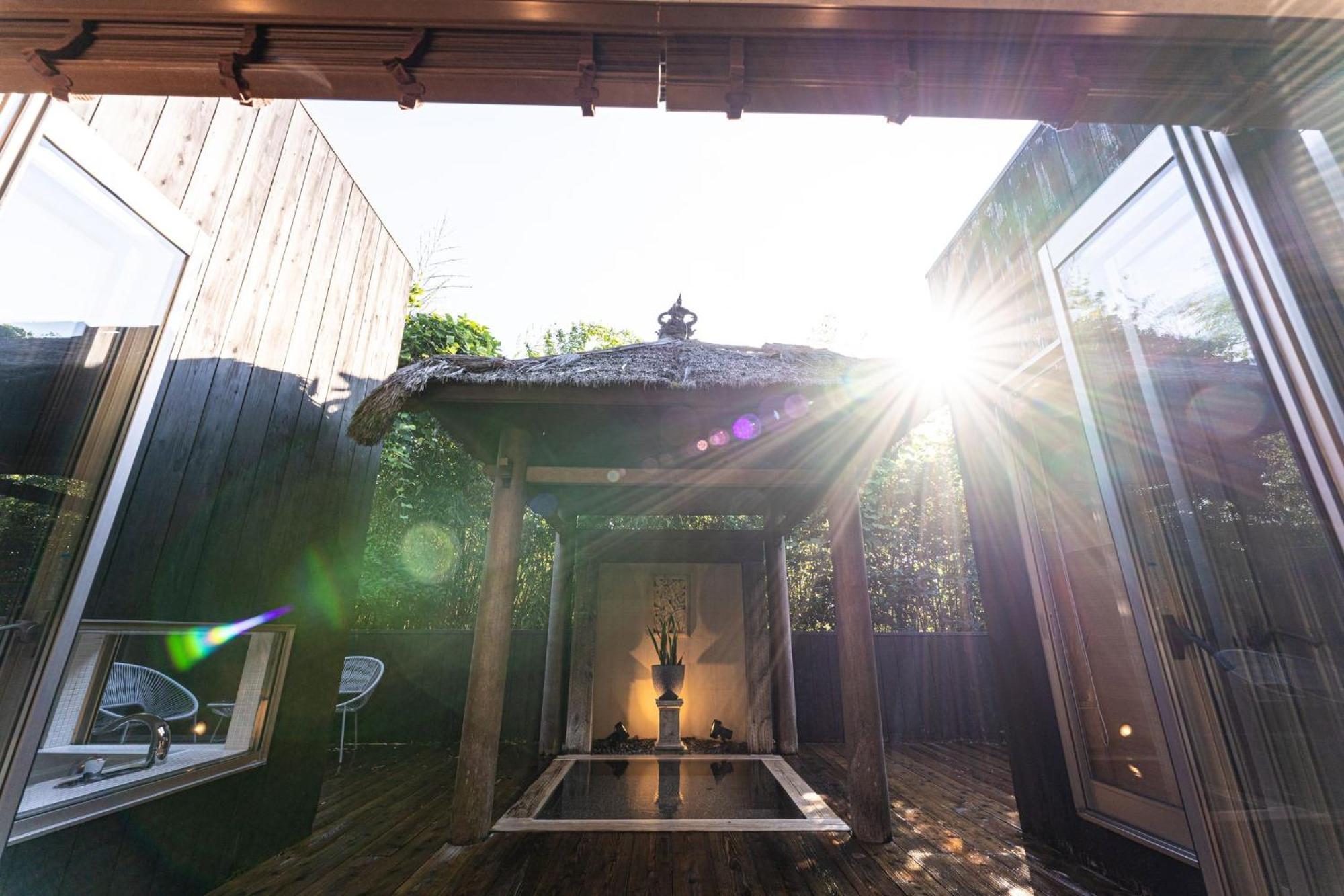 Tara Dakeonsen Kanigoten ภายนอก รูปภาพ
